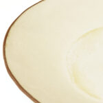 ceramiczna patera z czerwonej gliny w kolorze szampana