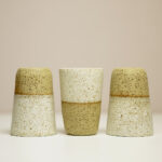 kubek Piegus, ceramiczny kubek z piegowatej gliny w kolorze białym, kubek na latte, duży kubek